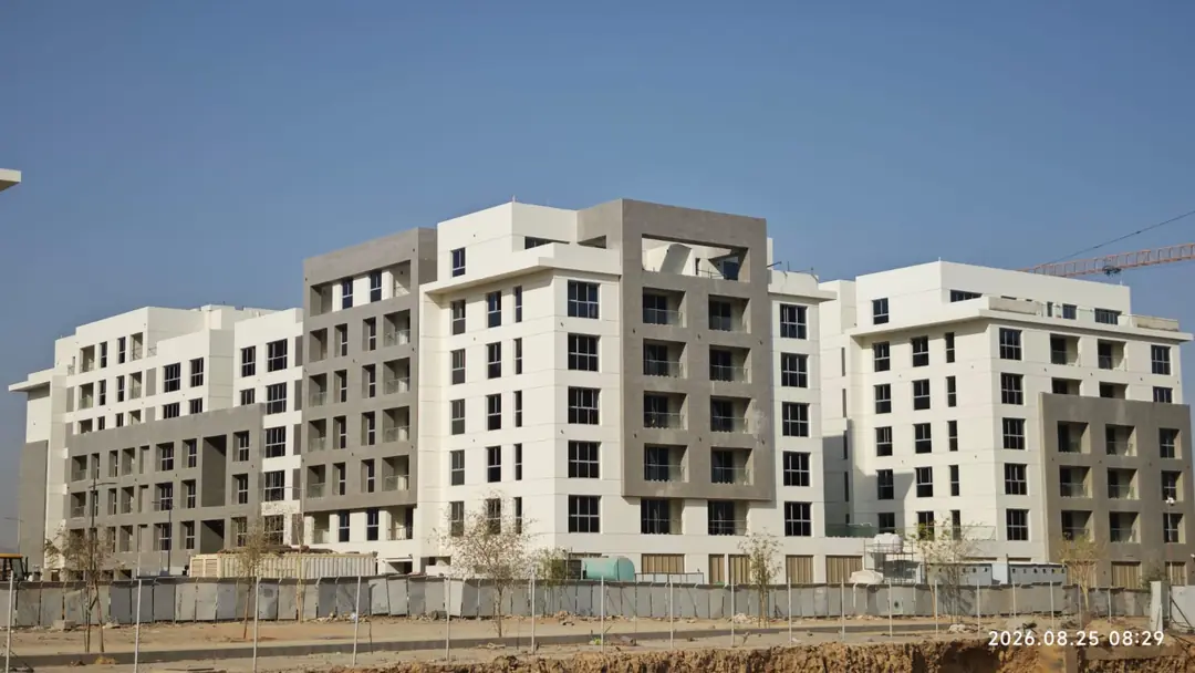 142 exterior view 1 - 25 Aug 2026